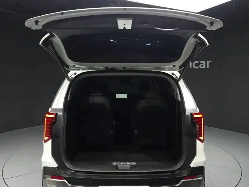 2024 Kia Carnival с пробегом 36 571 км