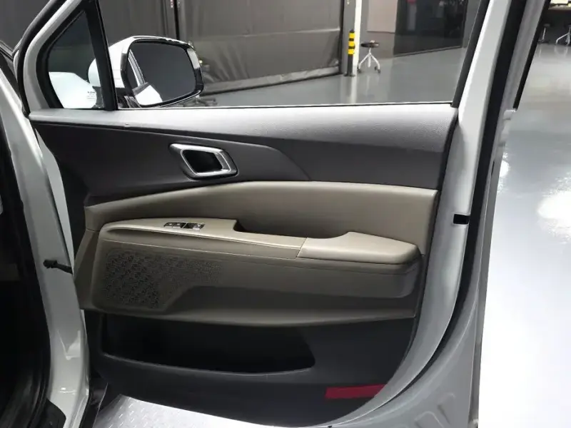2024 Kia Carnival с пробегом 36 571 км