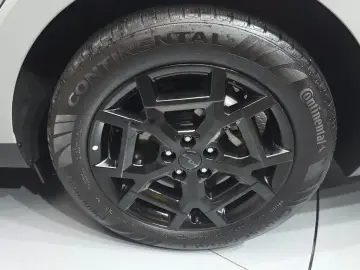 2025 Kia Carnival с пробегом 10 917 км