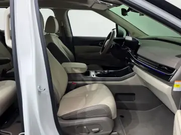 2024 Kia Carnival с пробегом 46 530 км