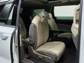 2024 Kia Carnival с пробегом 46 530 км