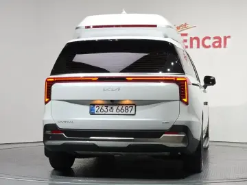2025 Kia Carnival с пробегом 14 751 км