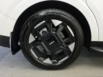 2025 Kia Carnival с пробегом 14 751 км