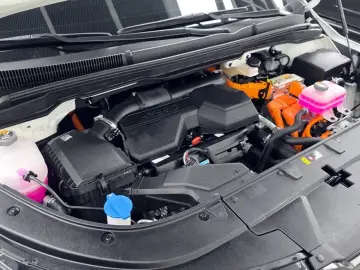 2025 Kia Carnival с пробегом 14 751 км