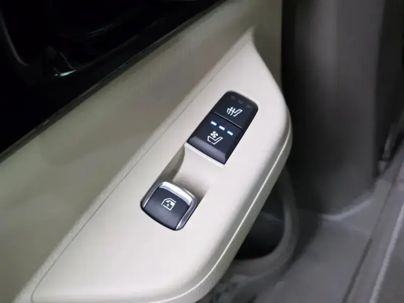 2024 Kia Carnival с пробегом 46 530 км
