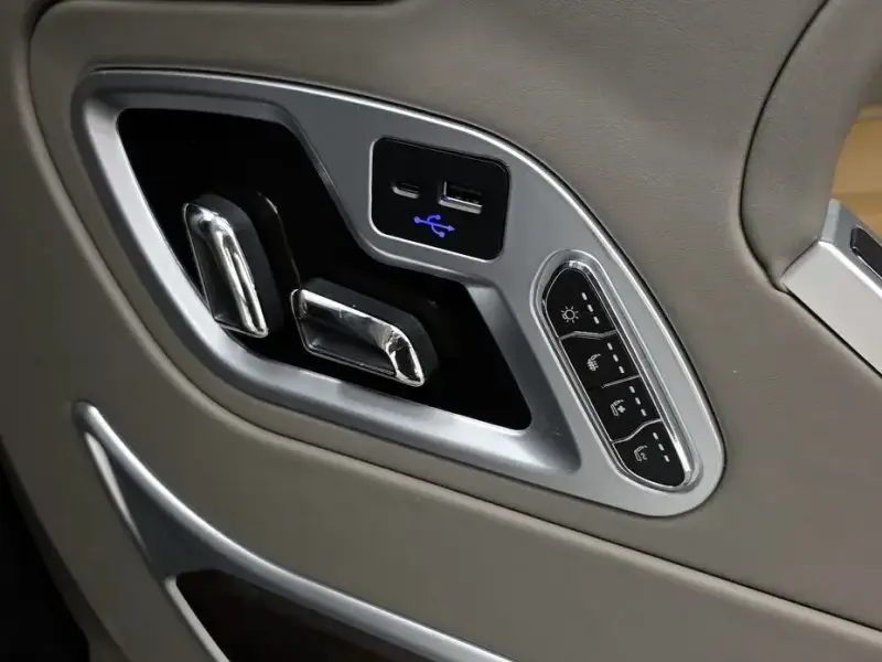 2025 Kia Carnival с пробегом 14 751 км