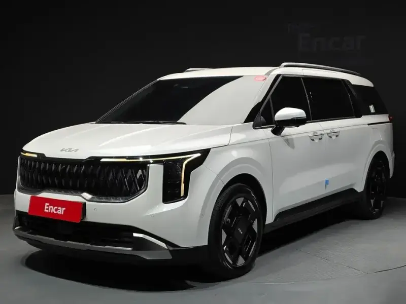 2025 Kia Carnival с пробегом 55 149 км