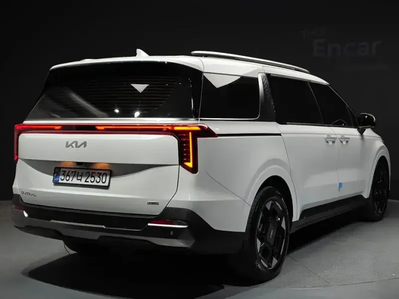 2025 Kia Carnival с пробегом 55 149 км