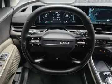 2025 Kia Carnival с пробегом 55 149 км