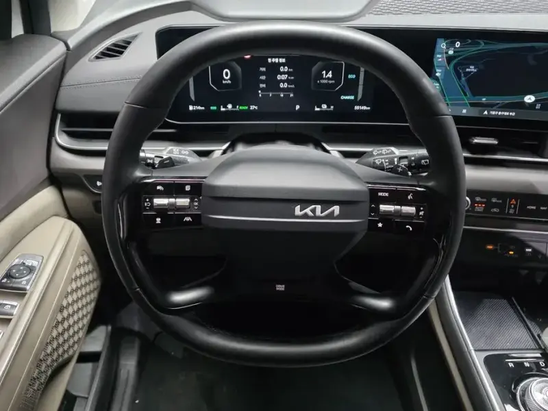 2025 Kia Carnival с пробегом 55 149 км