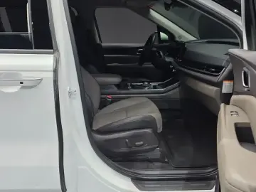 2025 Kia Carnival с пробегом 55 149 км