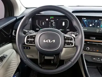 2024 Kia Carnival с пробегом 24 660 км