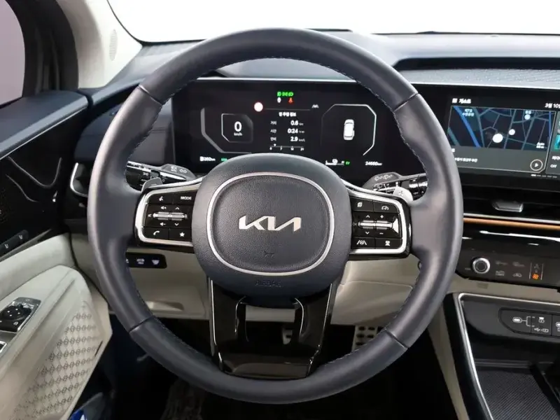 2024 Kia Carnival с пробегом 24 660 км