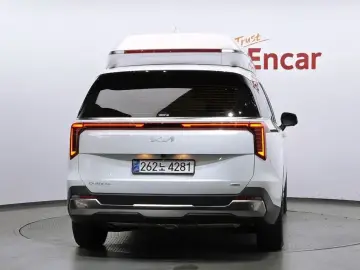 2024 Kia Carnival с пробегом 28 569 км