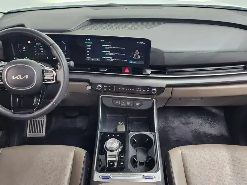 2024 Kia Carnival с пробегом 49 205 км