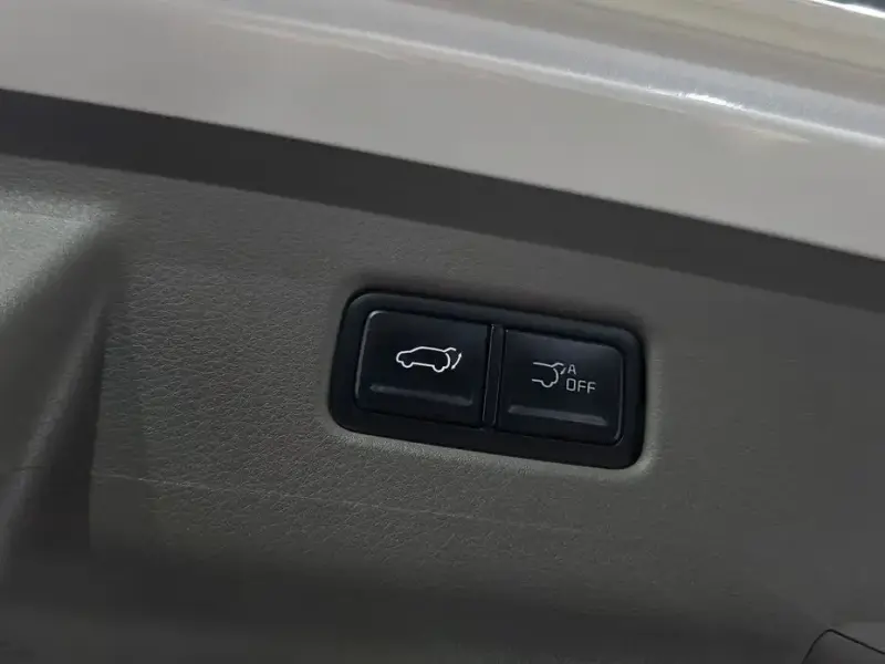 2024 Kia Carnival с пробегом 28 569 км
