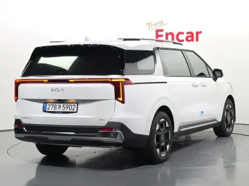 2026 Kia Carnival с пробегом 776 км
