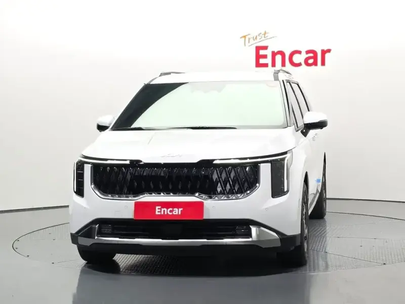 2026 Kia Carnival с пробегом 776 км