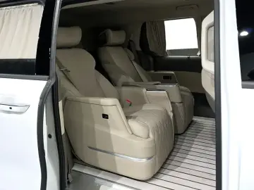 2026 Kia Carnival с пробегом 776 км