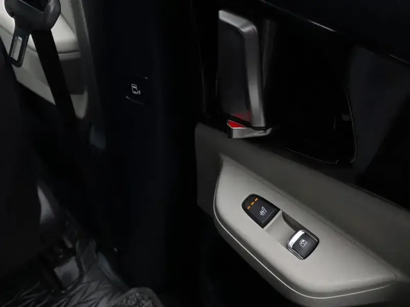 2024 Kia Carnival с пробегом 19 087 км
