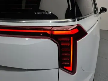 2024 Kia Carnival с пробегом 19 087 км