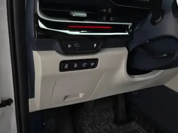 2024 Kia Carnival с пробегом 19 087 км