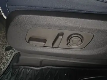 2024 Kia Carnival с пробегом 19 087 км