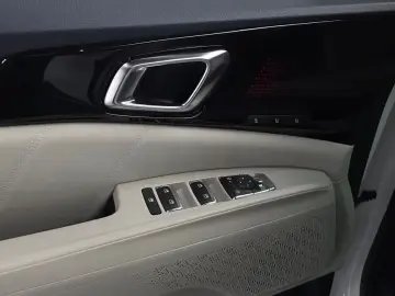 2024 Kia Carnival с пробегом 19 087 км