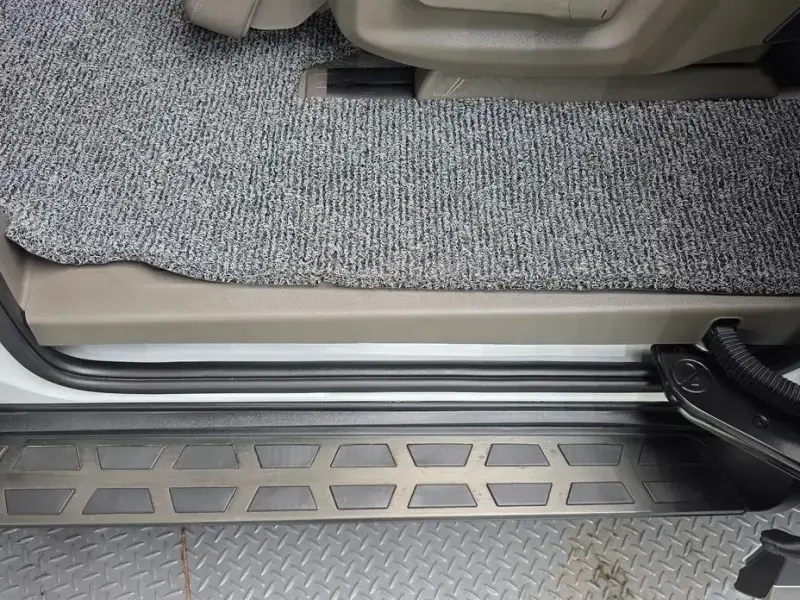 2025 Kia Carnival с пробегом 12 731 км