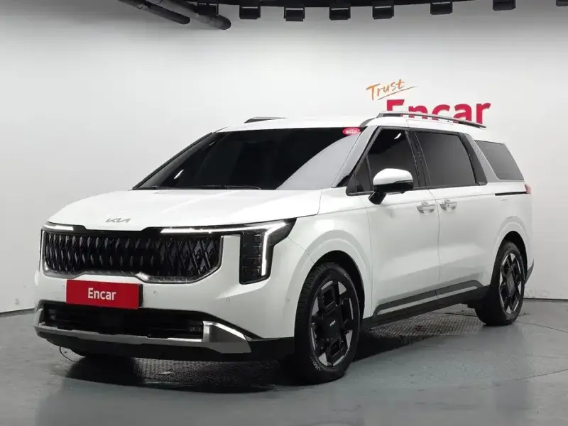 2024 Kia Carnival с пробегом 37 443 км