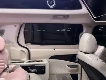 2024 Kia Carnival с пробегом 25 000 км