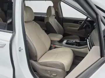 2024 Kia Carnival с пробегом 37 443 км