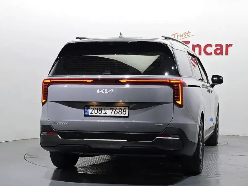 2024 Kia Carnival с пробегом 54 032 км