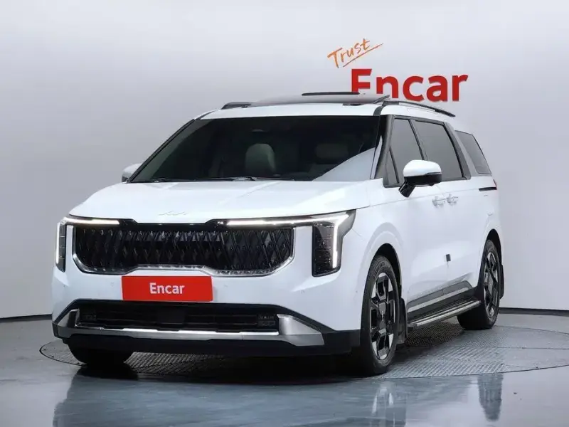 2024 Kia Carnival с пробегом 35 170 км