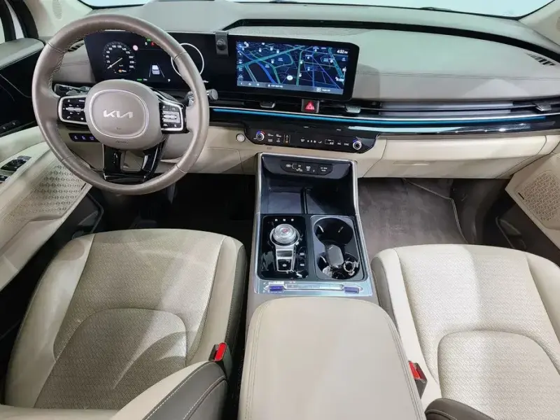 2024 Kia Carnival с пробегом 35 170 км