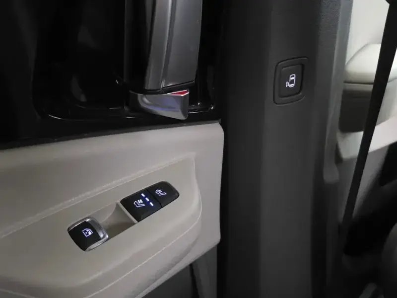 2024 Kia Carnival с пробегом 54 032 км