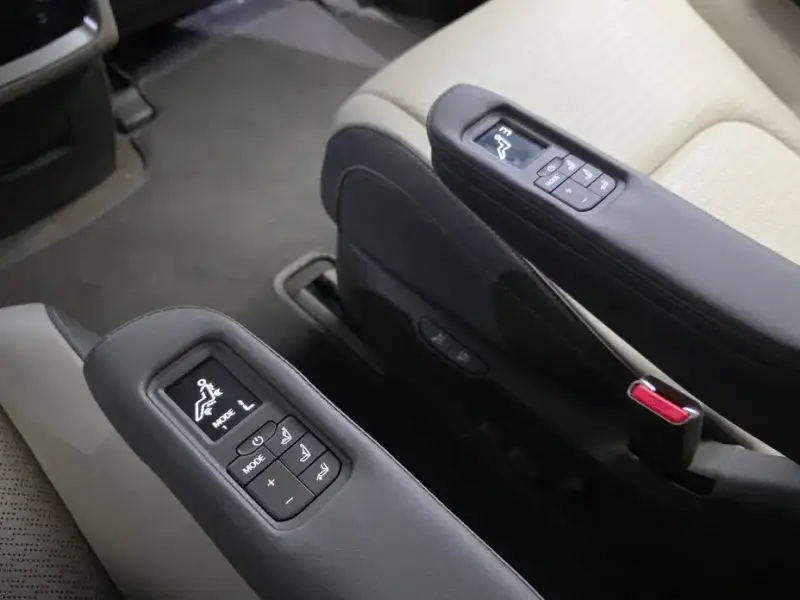 2024 Kia Carnival с пробегом 54 032 км