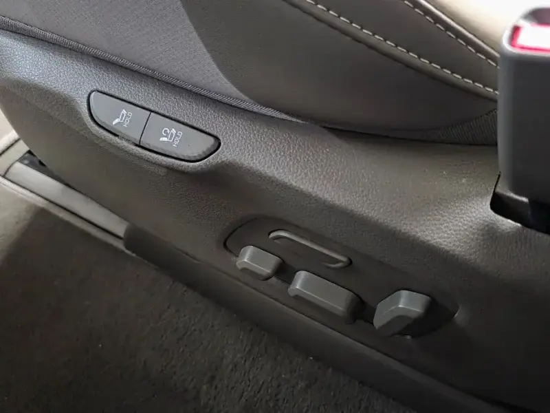 2024 Kia Carnival с пробегом 54 032 км