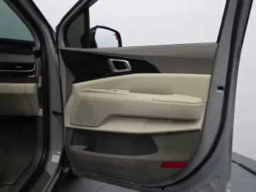 2024 Kia Carnival с пробегом 54 032 км