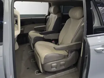 2024 Kia Carnival с пробегом 54 032 км