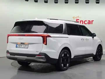2025 Kia Carnival с пробегом 3 434 км