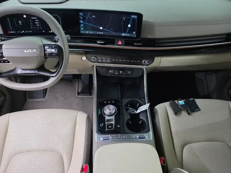 2025 Kia Carnival с пробегом 3 434 км