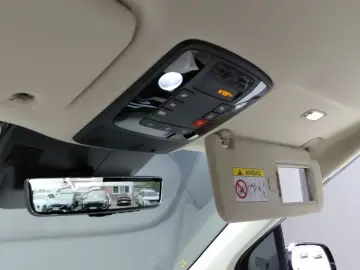 2025 Kia Carnival с пробегом 9 275 км