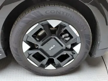 2025 Kia Carnival с пробегом 9 275 км