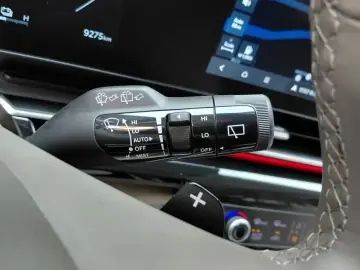 2025 Kia Carnival с пробегом 9 275 км