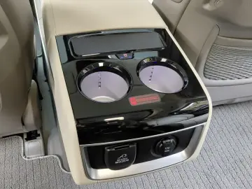 2025 Kia Carnival с пробегом 9 275 км