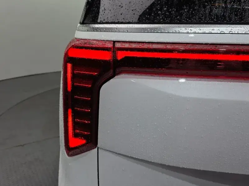 2025 Kia Carnival с пробегом 3 434 км