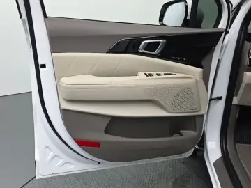 2025 Kia Carnival с пробегом 3 434 км