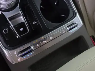 2025 Kia Carnival с пробегом 3 434 км