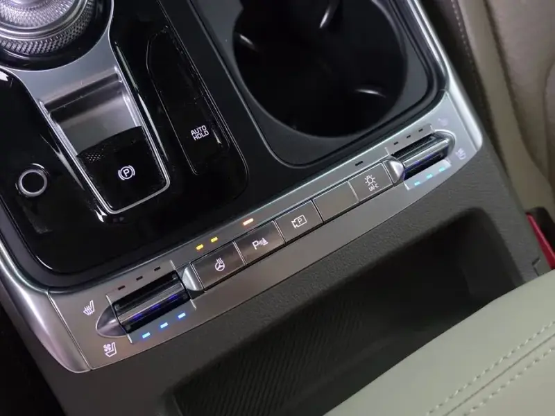 2025 Kia Carnival с пробегом 3 434 км